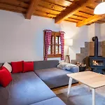 Traditional Deer With Sauna - Srnacie Chalet