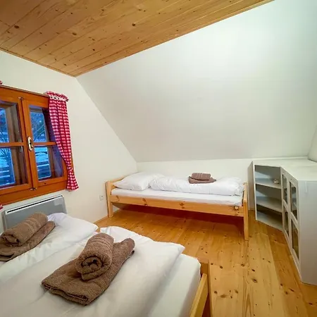 Chalet Traditional Deer With Sauna - Srňacie Dolny Kubin