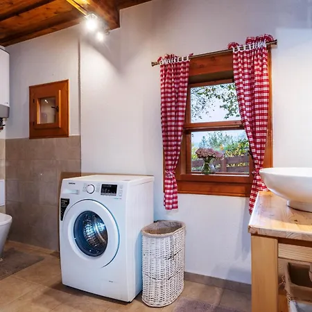 בקתה Traditional Deer With Sauna - Srnacie