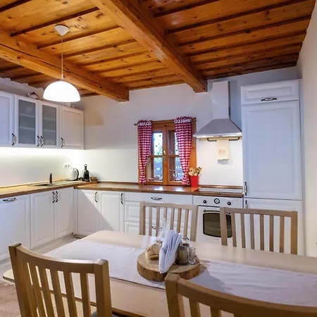 Traditional Deer With Sauna - Srnacie *