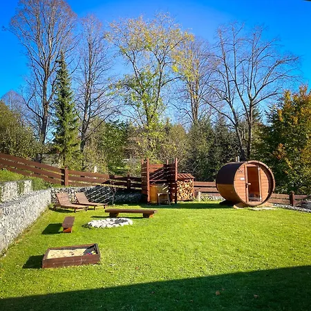 Traditional Deer With Sauna - Srnacie Chalet *