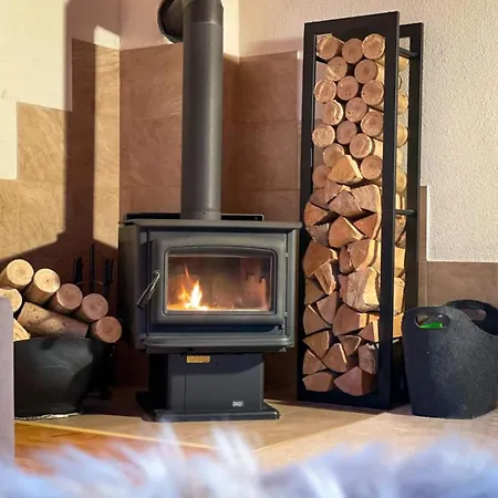Traditional Deer With Sauna - Srňacie Chalet Dolny Kubin