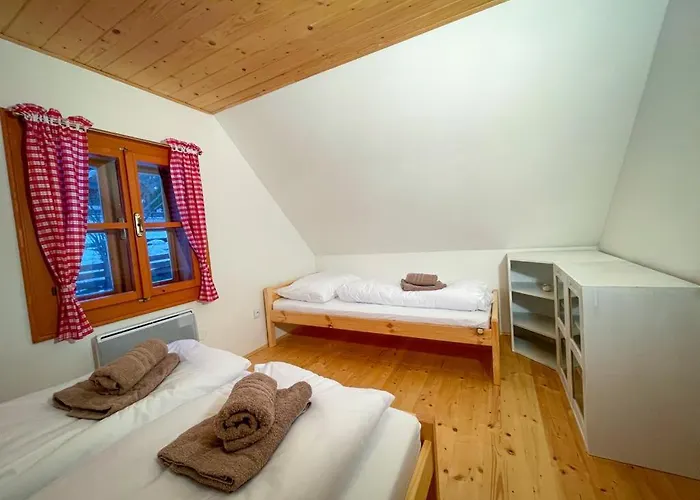 Шале Traditional Deer With Sauna - Srnacie Дольни-Кубин