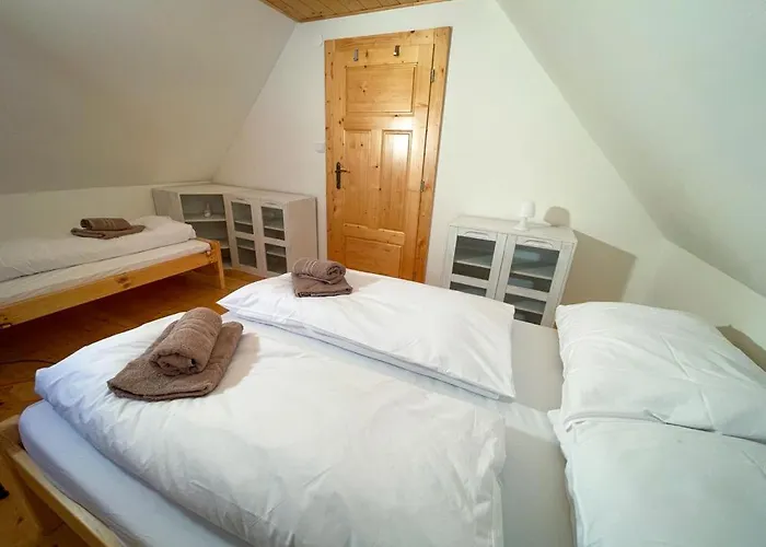 Шале Traditional Deer With Sauna - Srnacie Дольни-Кубин