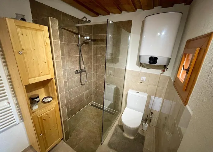 Traditional Deer With Sauna - Srnacie Шале *